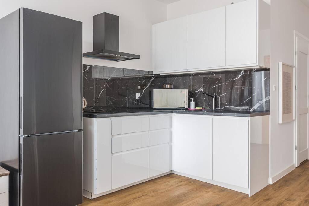 غدانسك Golden Apartments Walowa 25 M21 المظهر الخارجي الصورة