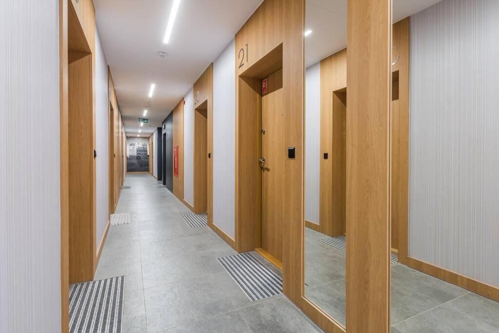 غدانسك Golden Apartments Walowa 25 M21 المظهر الخارجي الصورة